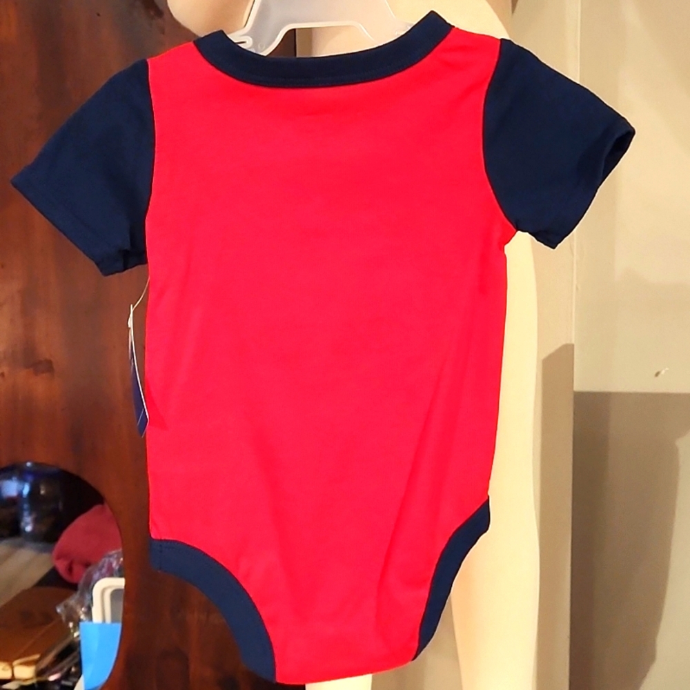 BOYS NEW GRAPHIC BODYSUIT SIZE 3-6 AND 6-9 PATRIOTIC CLEARANCE - Picture 2 of 3